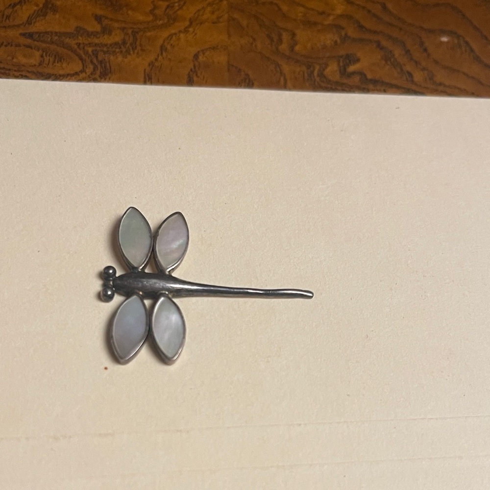 Elegant Sterling Silver flat Dragonfly piece